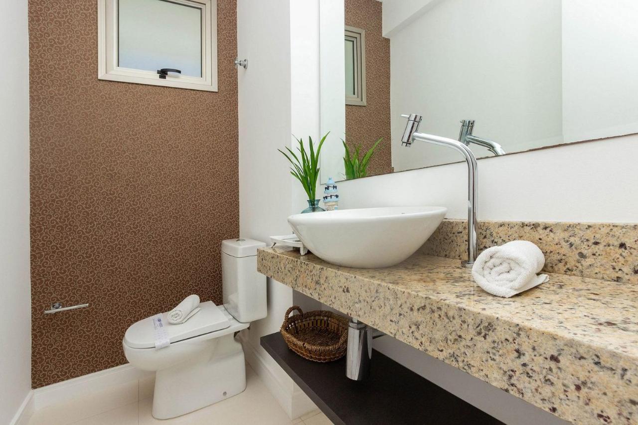 Punta Blu 102-7 - Apartamento De Alto Padrao Em Condominio Exclusivo, Quadra Poliesportiva - Piscina - Portaria 24H. บอมบินญัส ภายนอก รูปภาพ